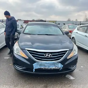 Hyundai Sonata, 2011