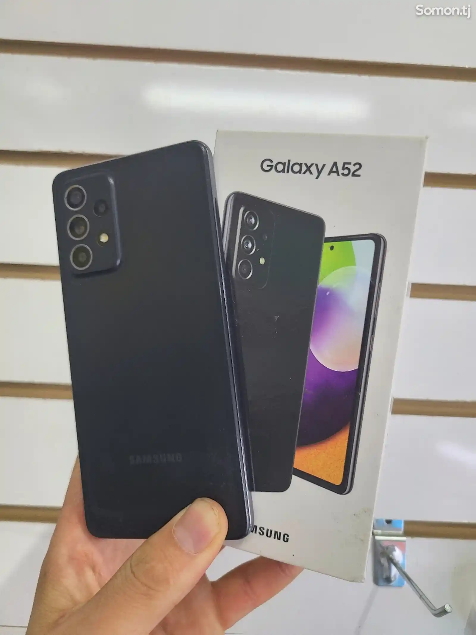 Samsung Galaxy A52-1