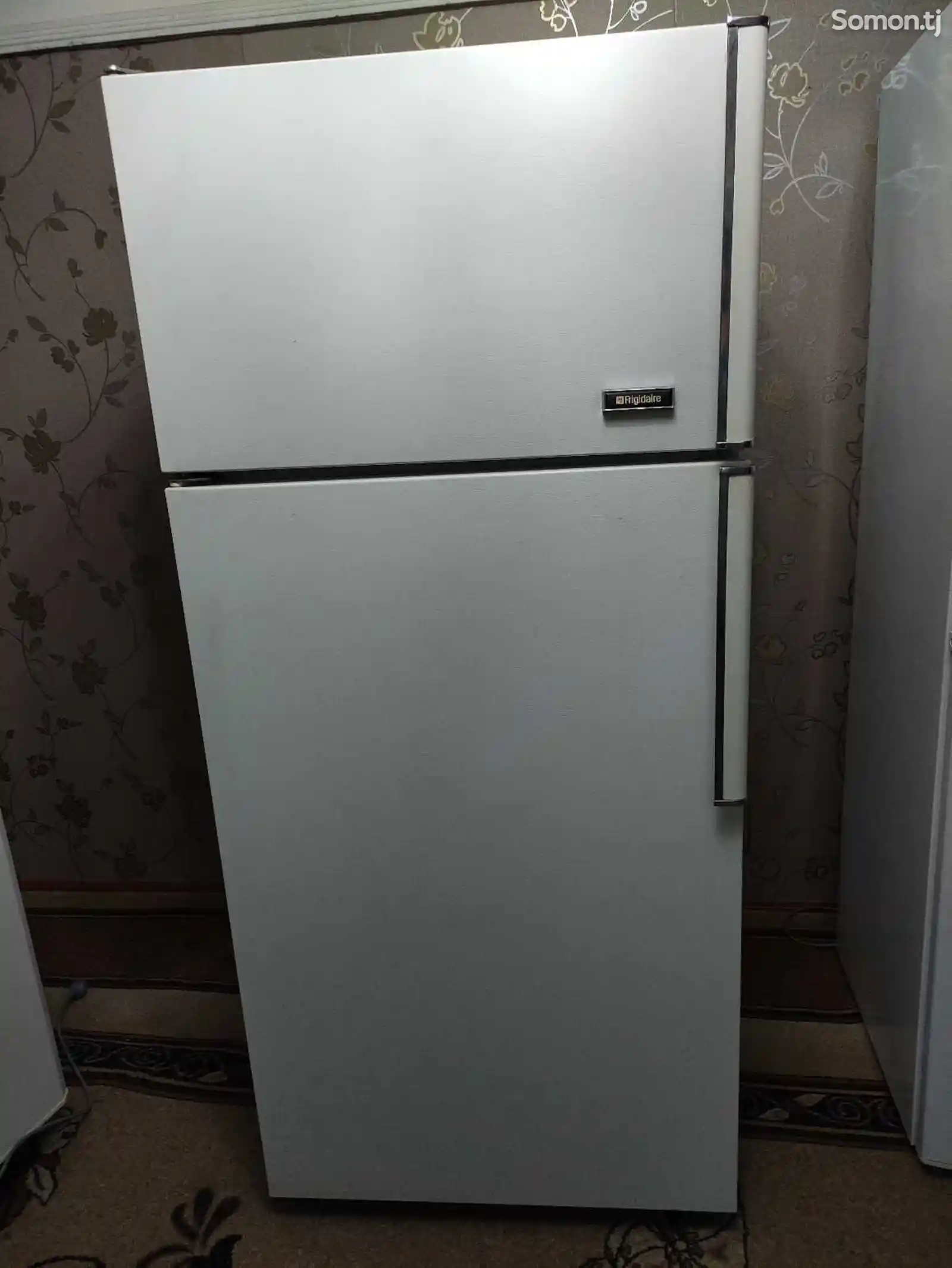 Холодильник Frigidaire-5