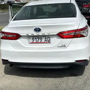 Toyota Camry, 2020