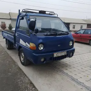 Бортовой автомобиль Hyundai Porter, 2001