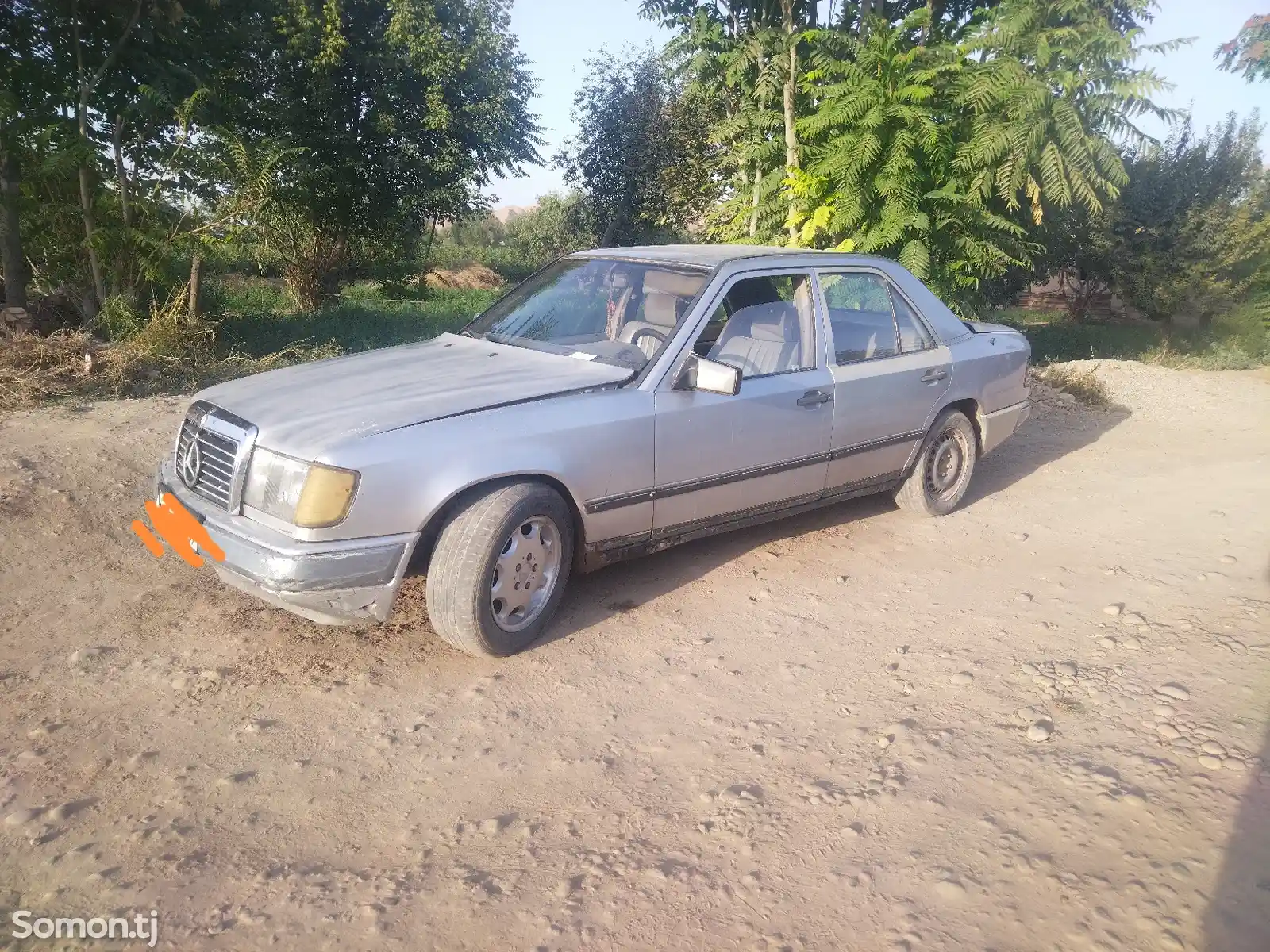 Mercedes-Benz W124, 1990-2