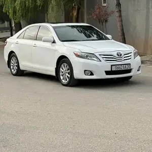 Toyota Camry, 2010