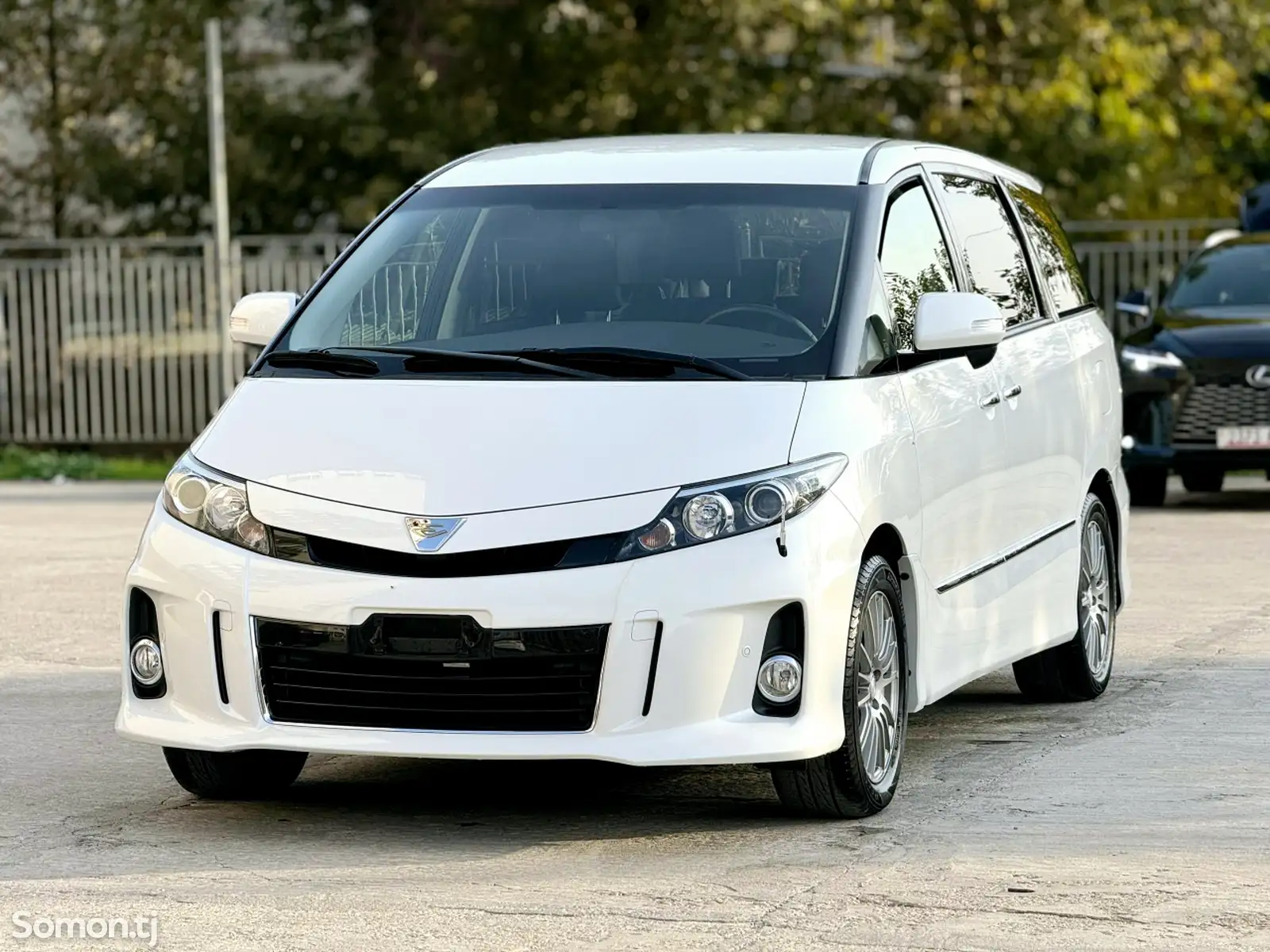 Toyota Estima, 2014-1