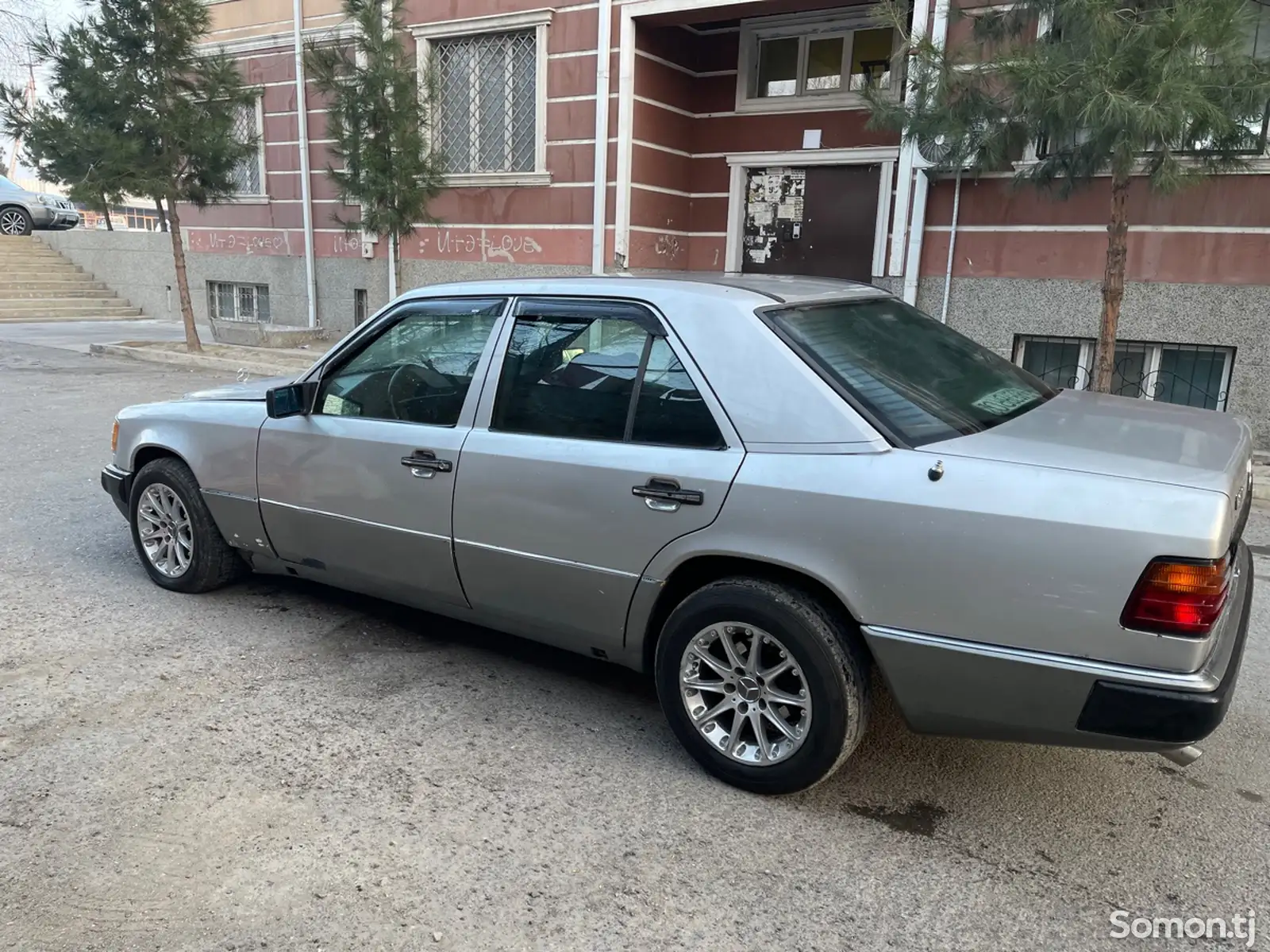 Mercedes-Benz W124, 1992-1