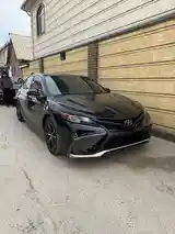 Toyota Camry, 2018-8