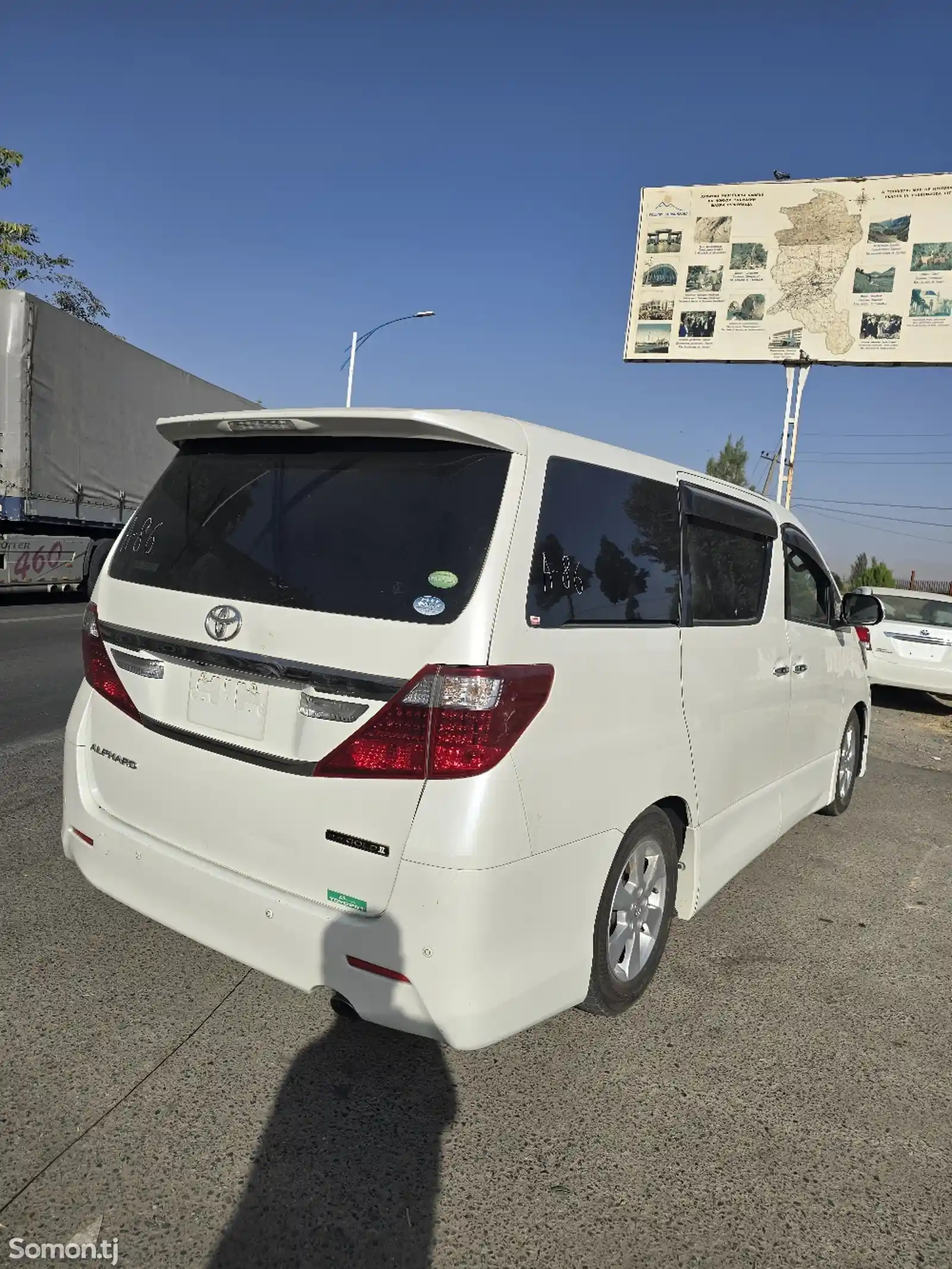 Toyota Alphard, 2014-4