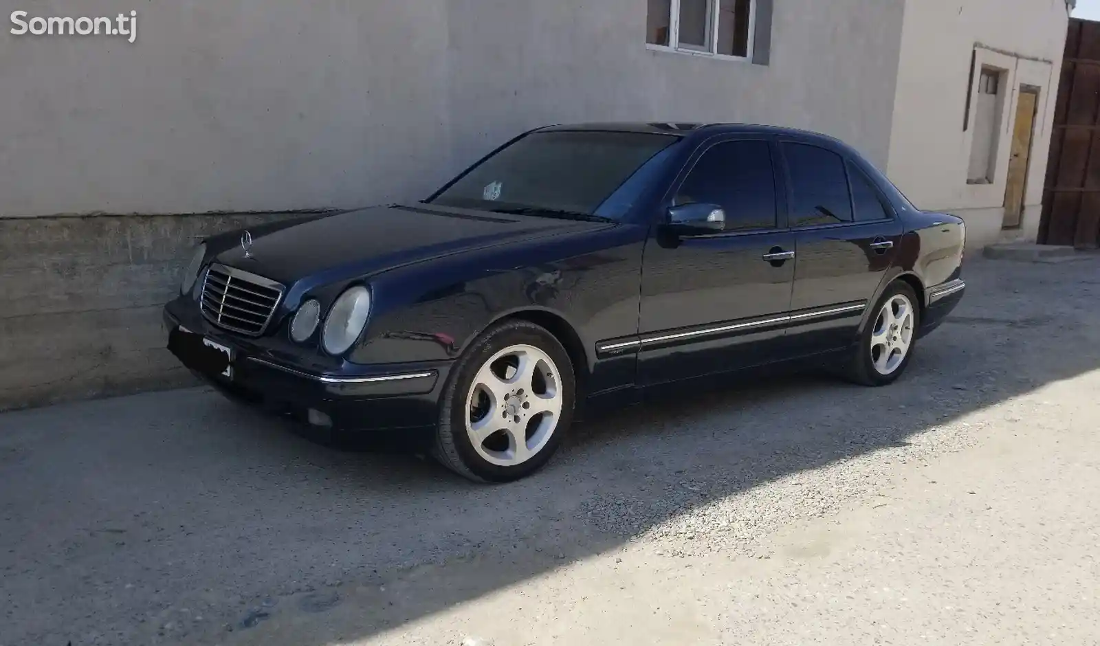 Mercedes-Benz E class, 2000-1