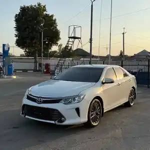 Toyota Camry, 2013