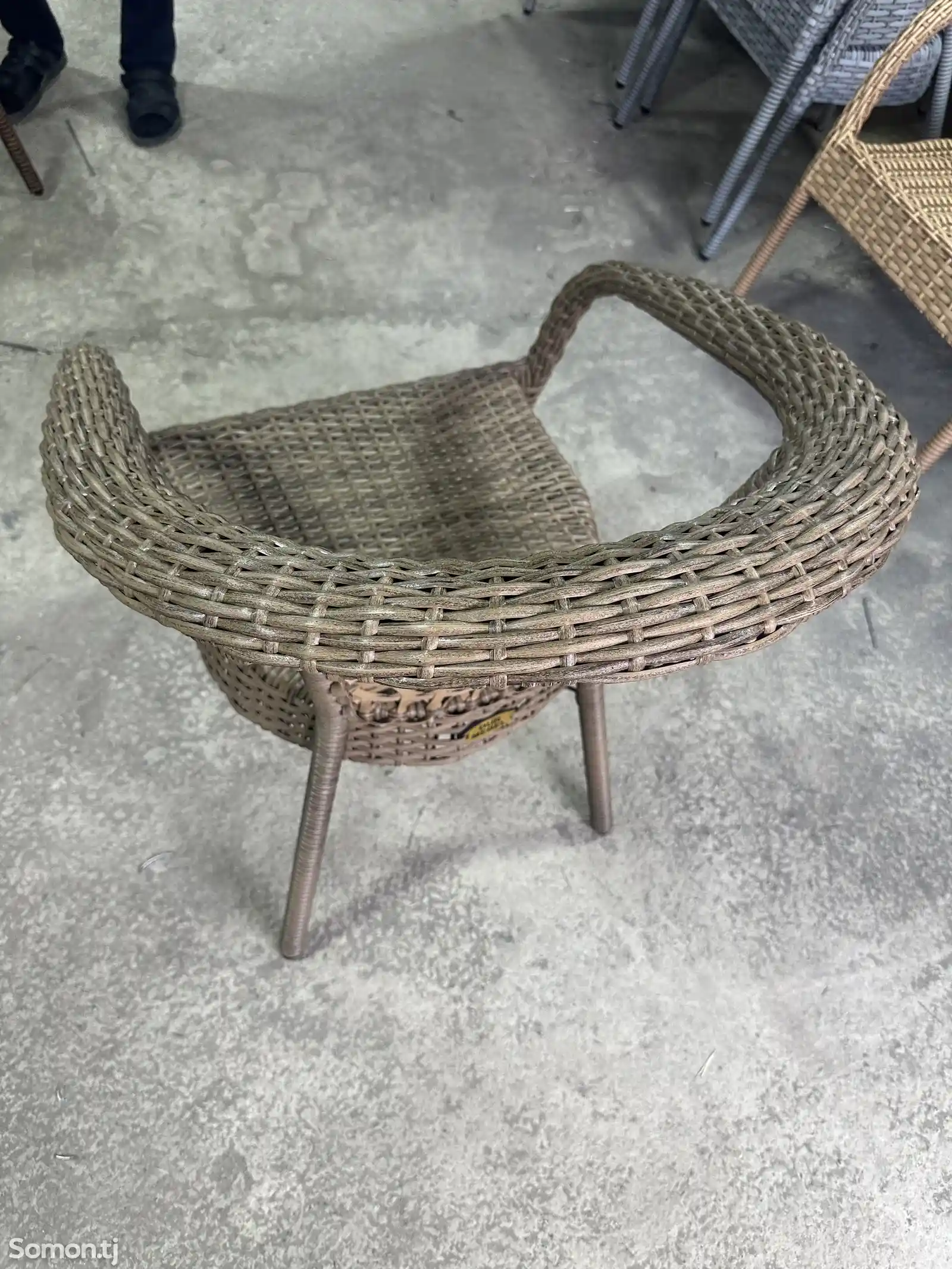 Плетённые стол и стулья из ротанга-7