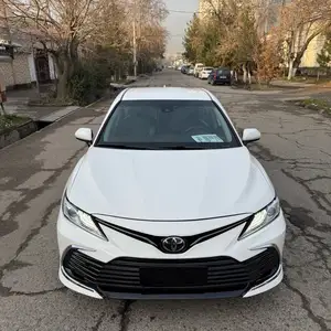 Toyota Camry, 2019