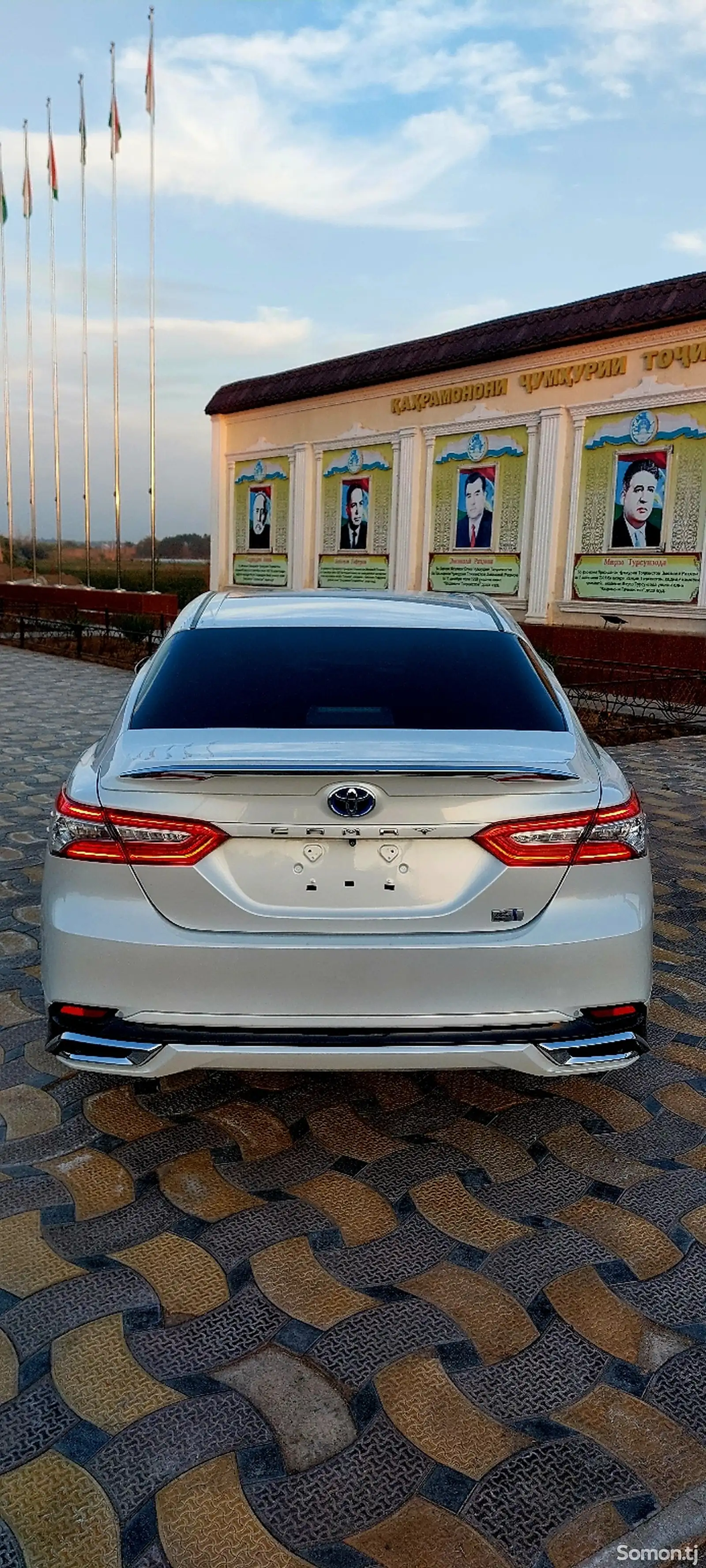 Toyota Camry, 2018-1