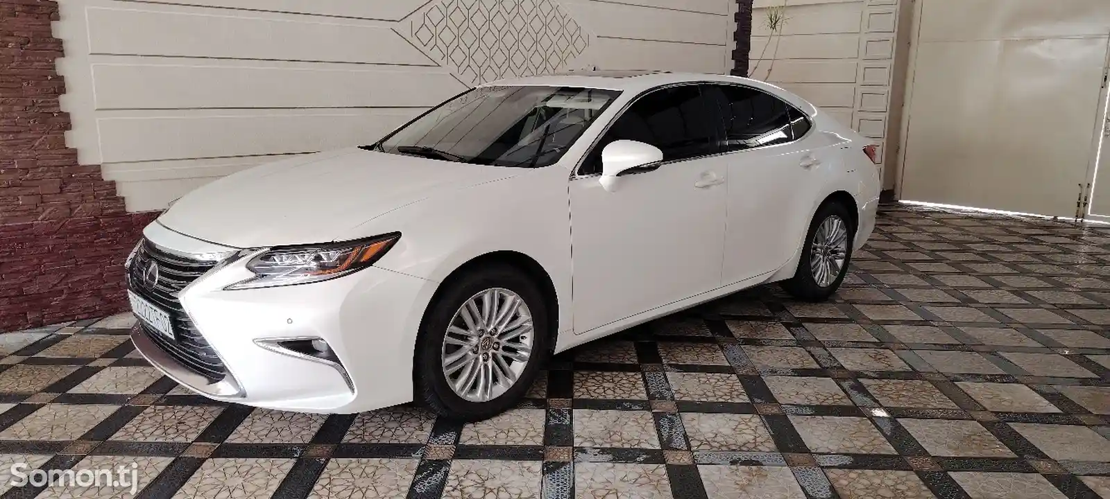 Lexus ES series, 2014-3