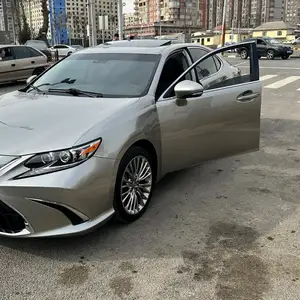 Lexus ES series, 2015