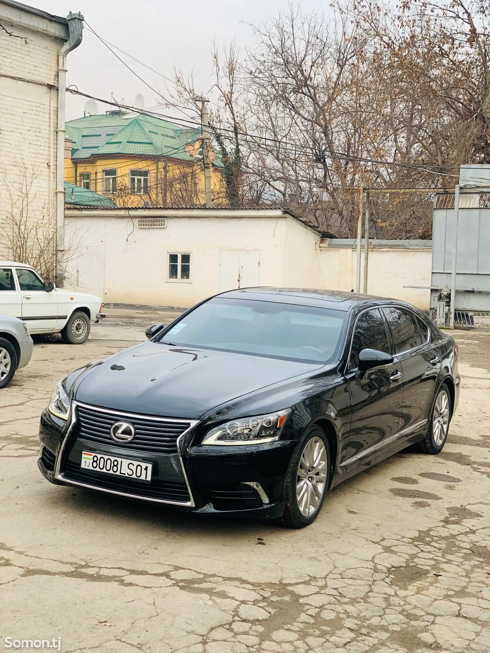 Lexus LS series, 2013-1