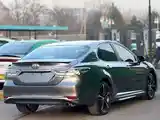 Toyota Camry, 2018-8