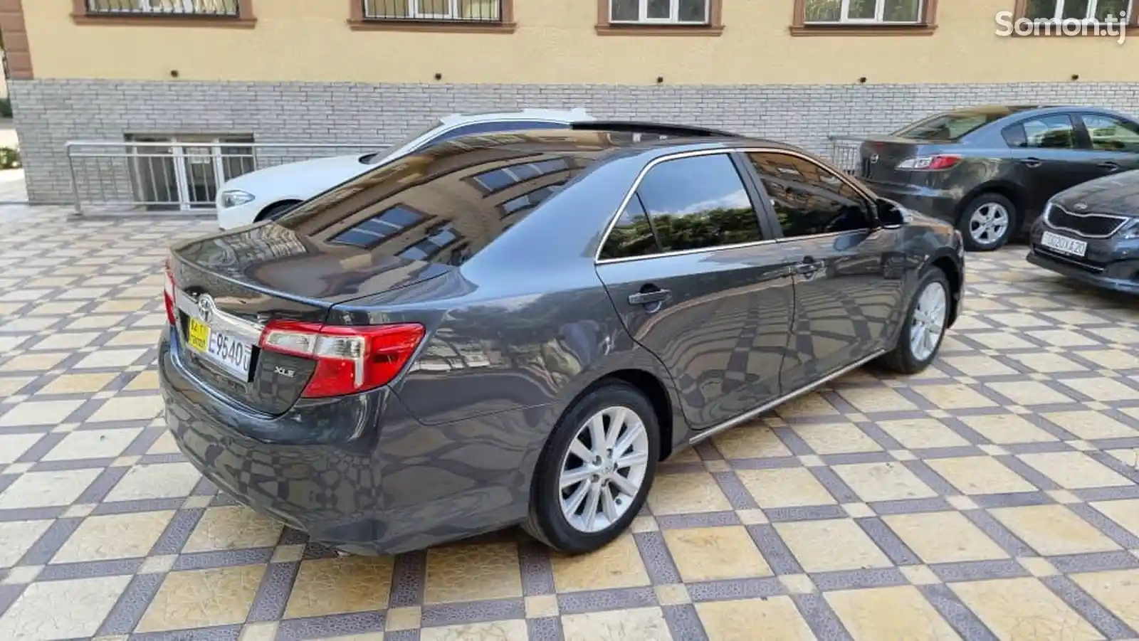 Toyota Camry, 2013-9