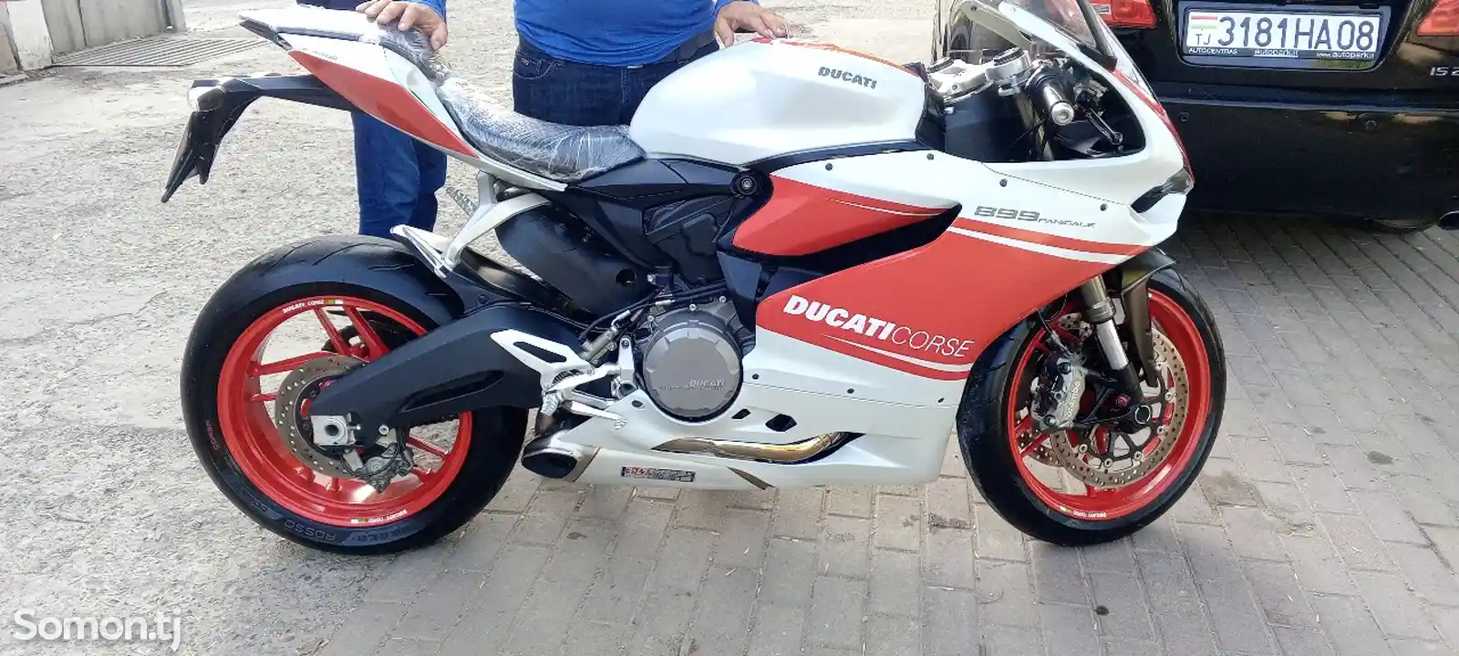 Мотоцикл Ducati-1