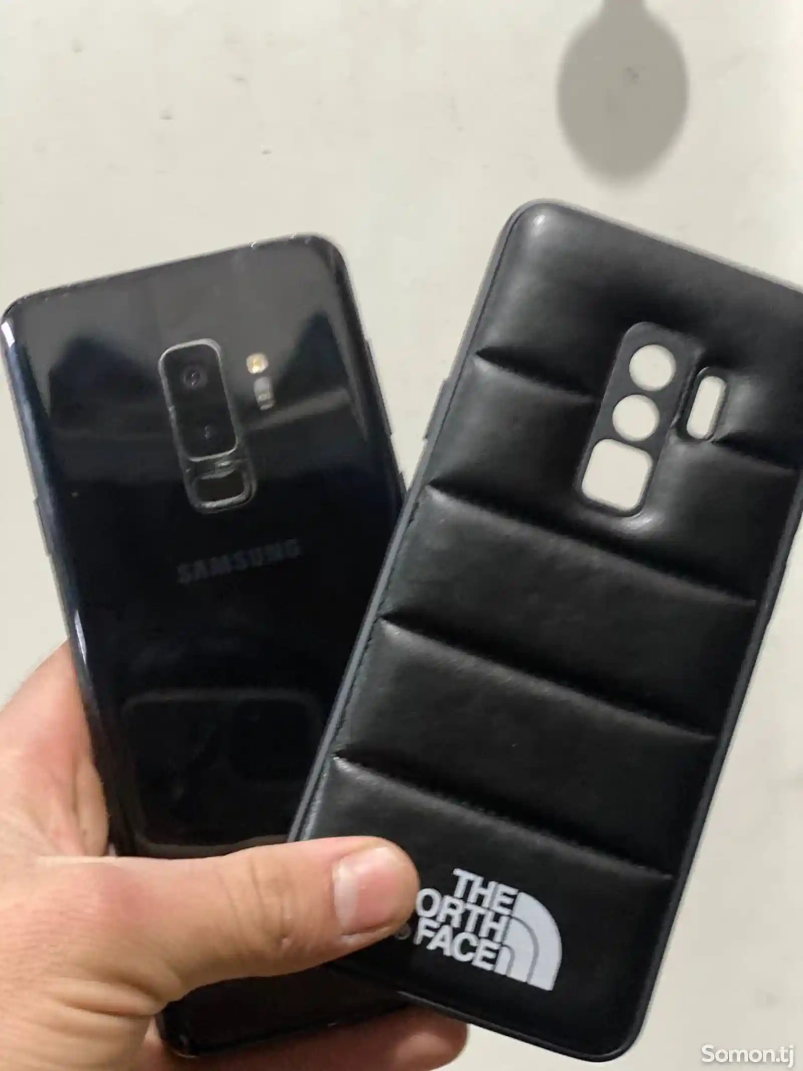 Samsung Galaxy 9+-2