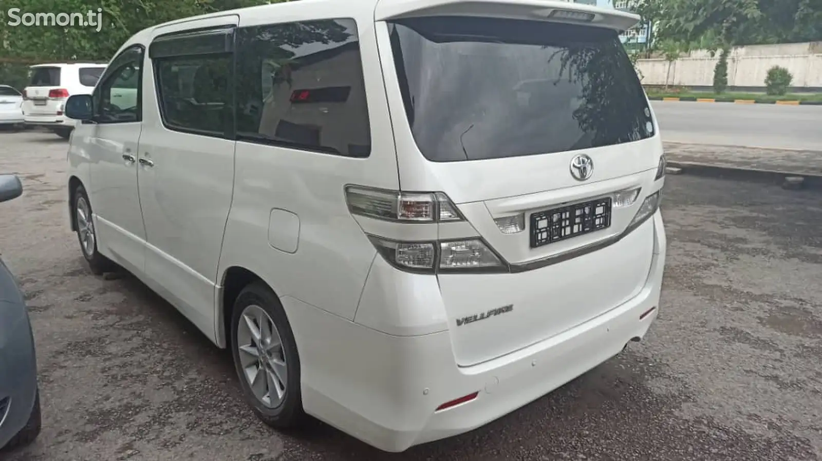 Toyota Vellfire, 2015-3