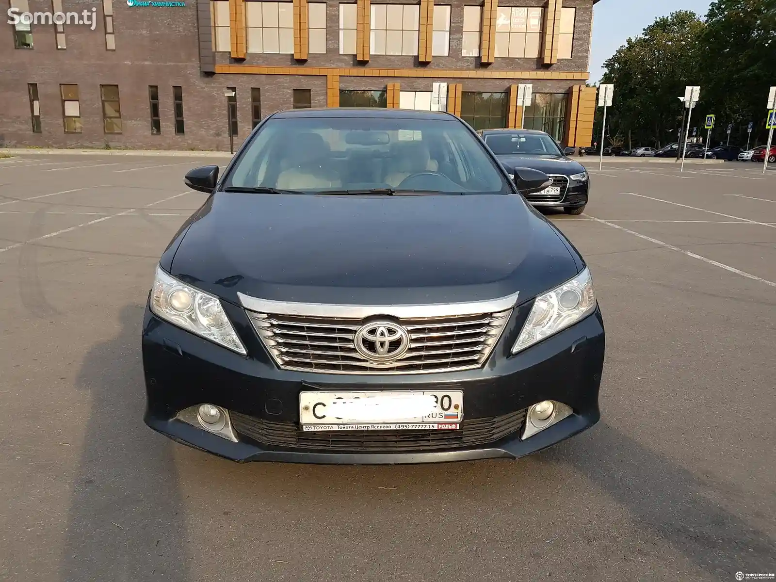 Лобовое стекло от Toyota Camry 4