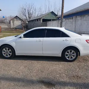 Toyota Camry, 2009