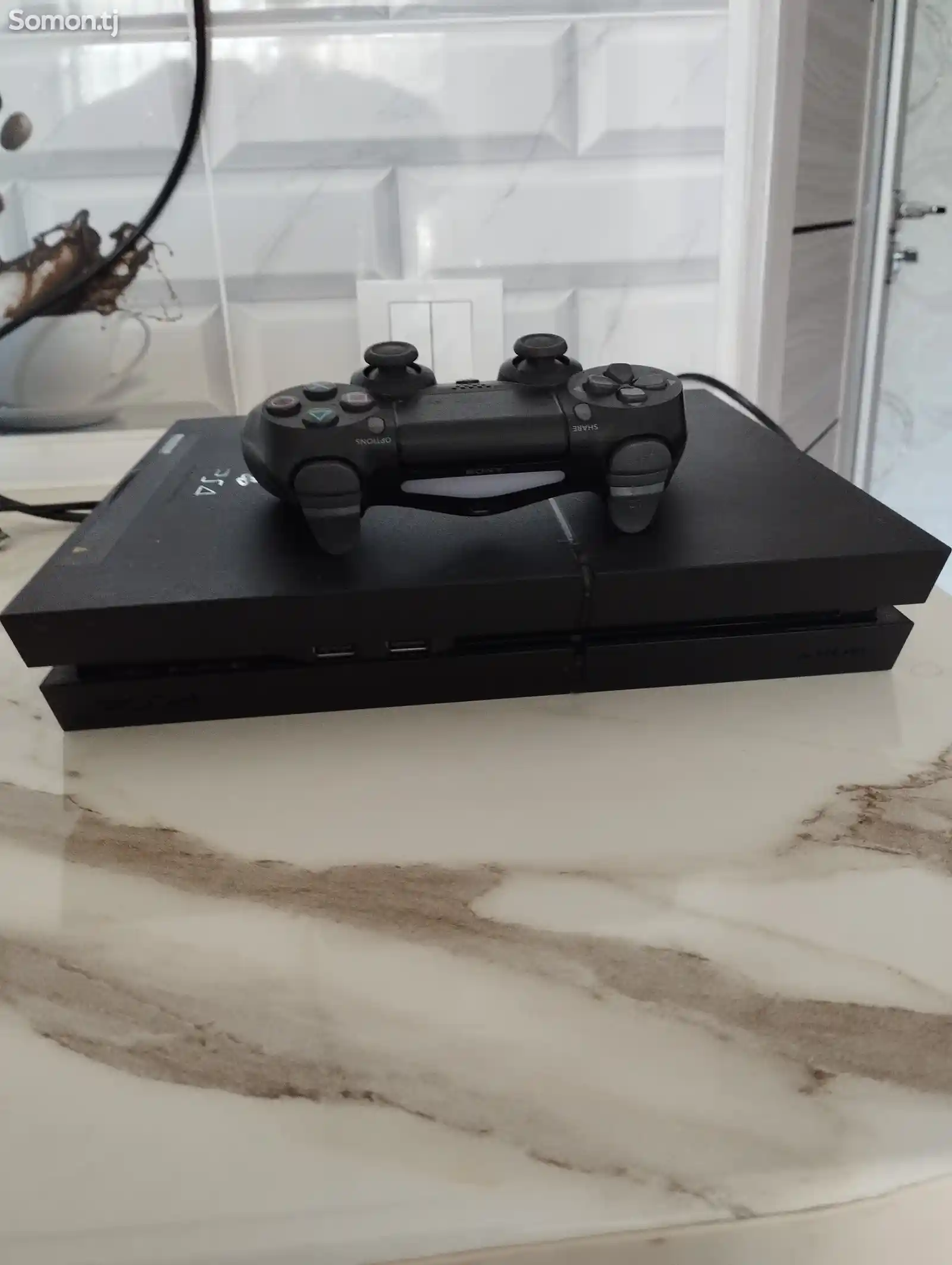 Игровая приставка Sony PlayStation 4-4