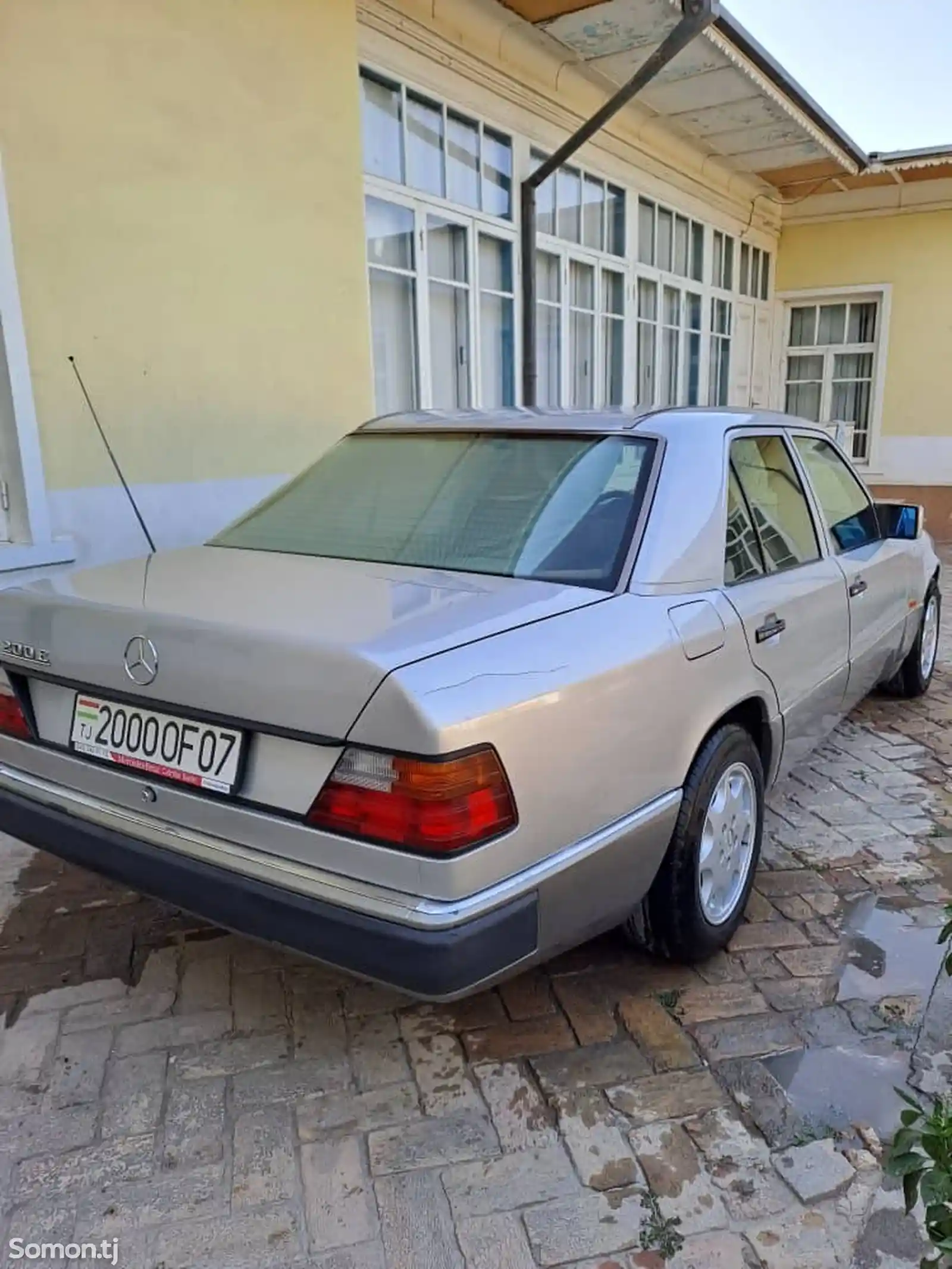 Mercedes-Benz W124, 1990-6