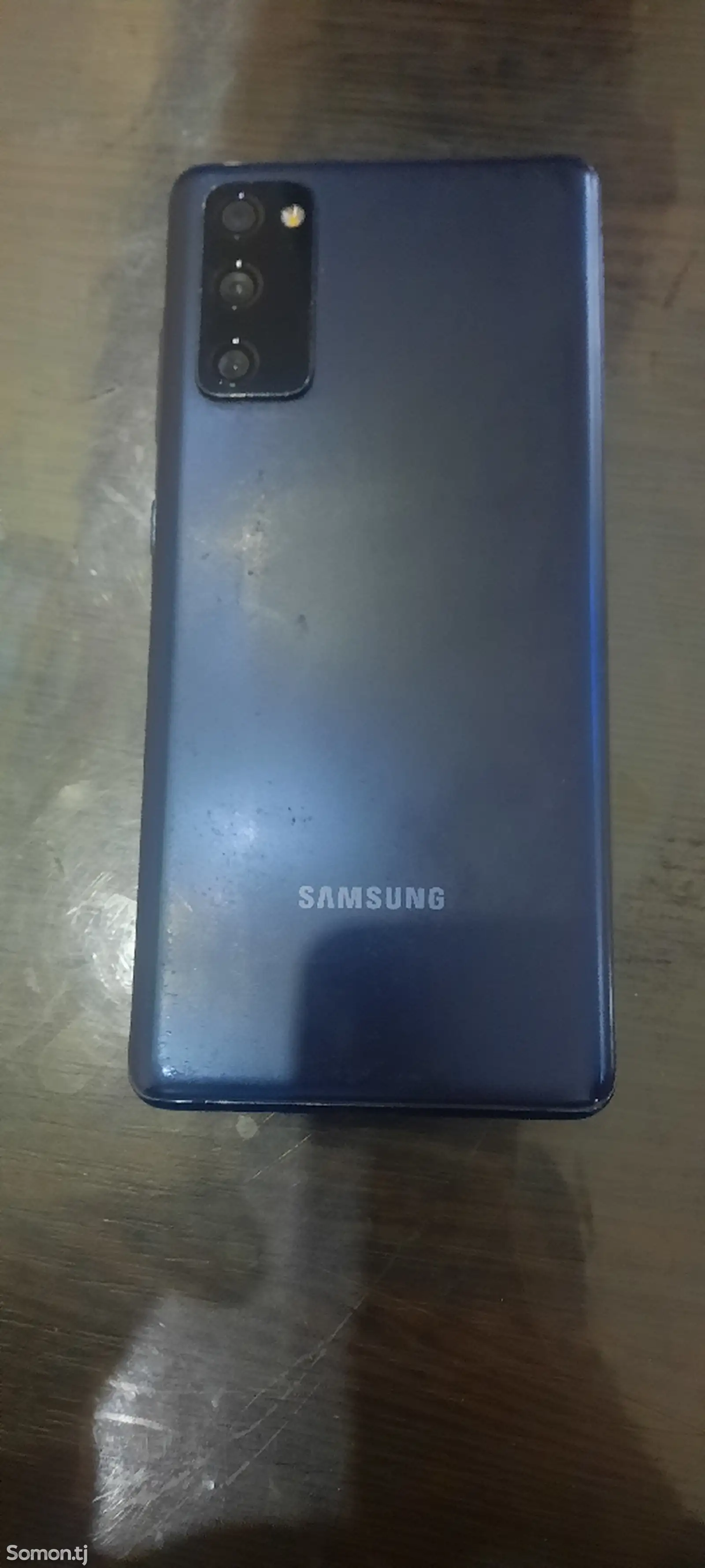 Samsung Galaxy S20 FE-2