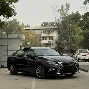 Lexus ES series, 2014