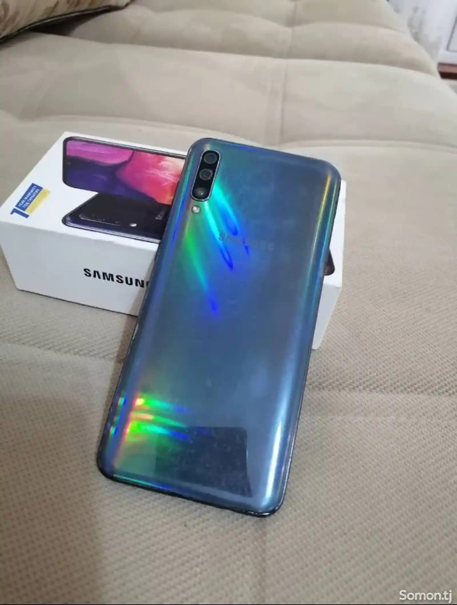 Samsung Galaxy A50-6