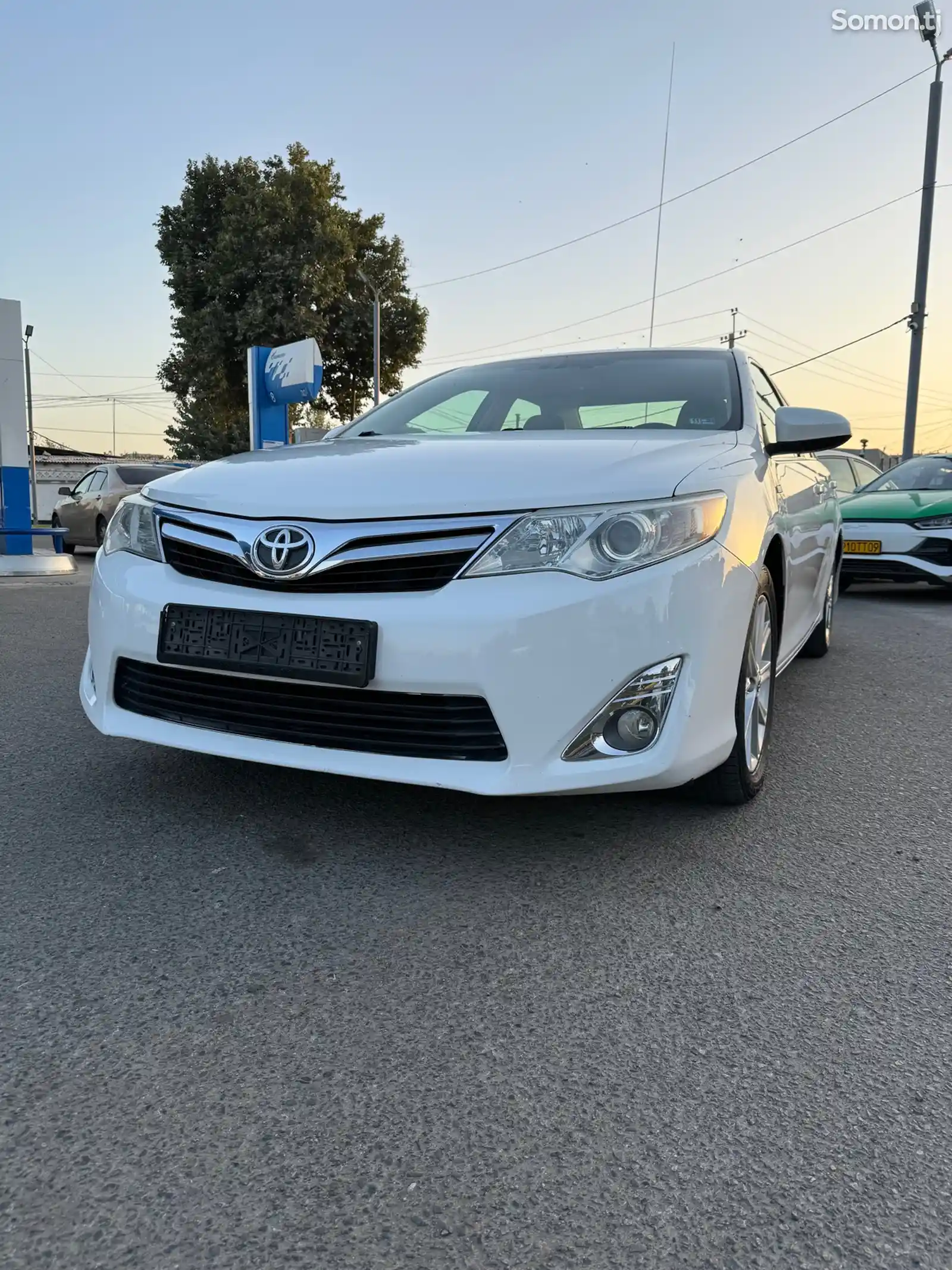 Toyota Camry, 2013-1