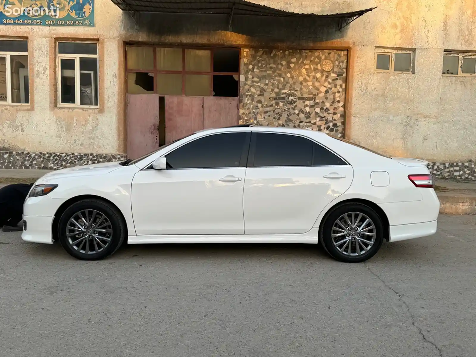 Toyota Camry, 2010-8