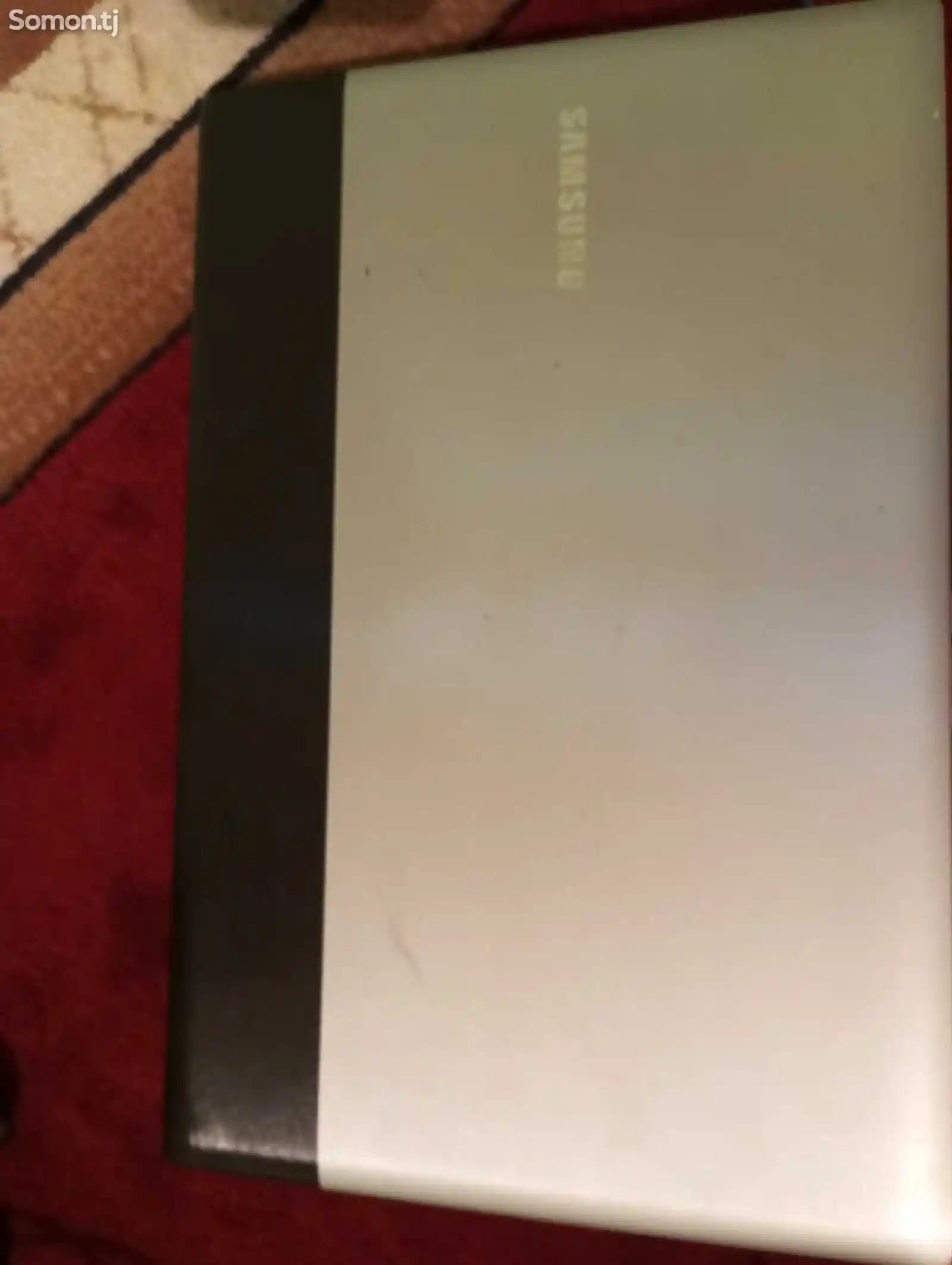 Ноутбук Samsung-4