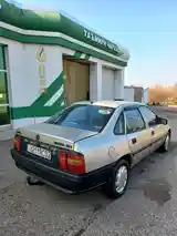 Opel Vectra A, 1992-3