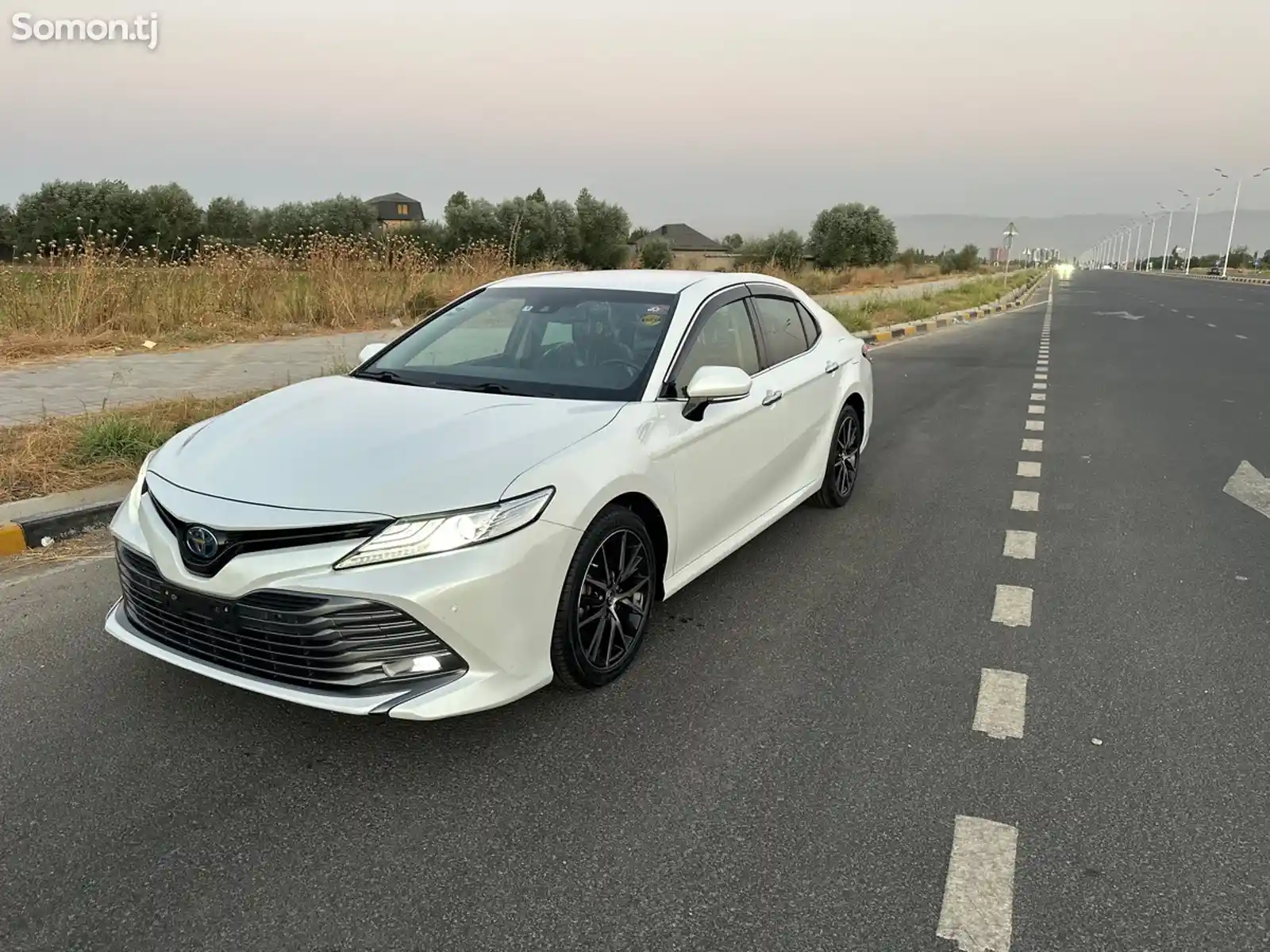 Toyota Camry, 2018-9