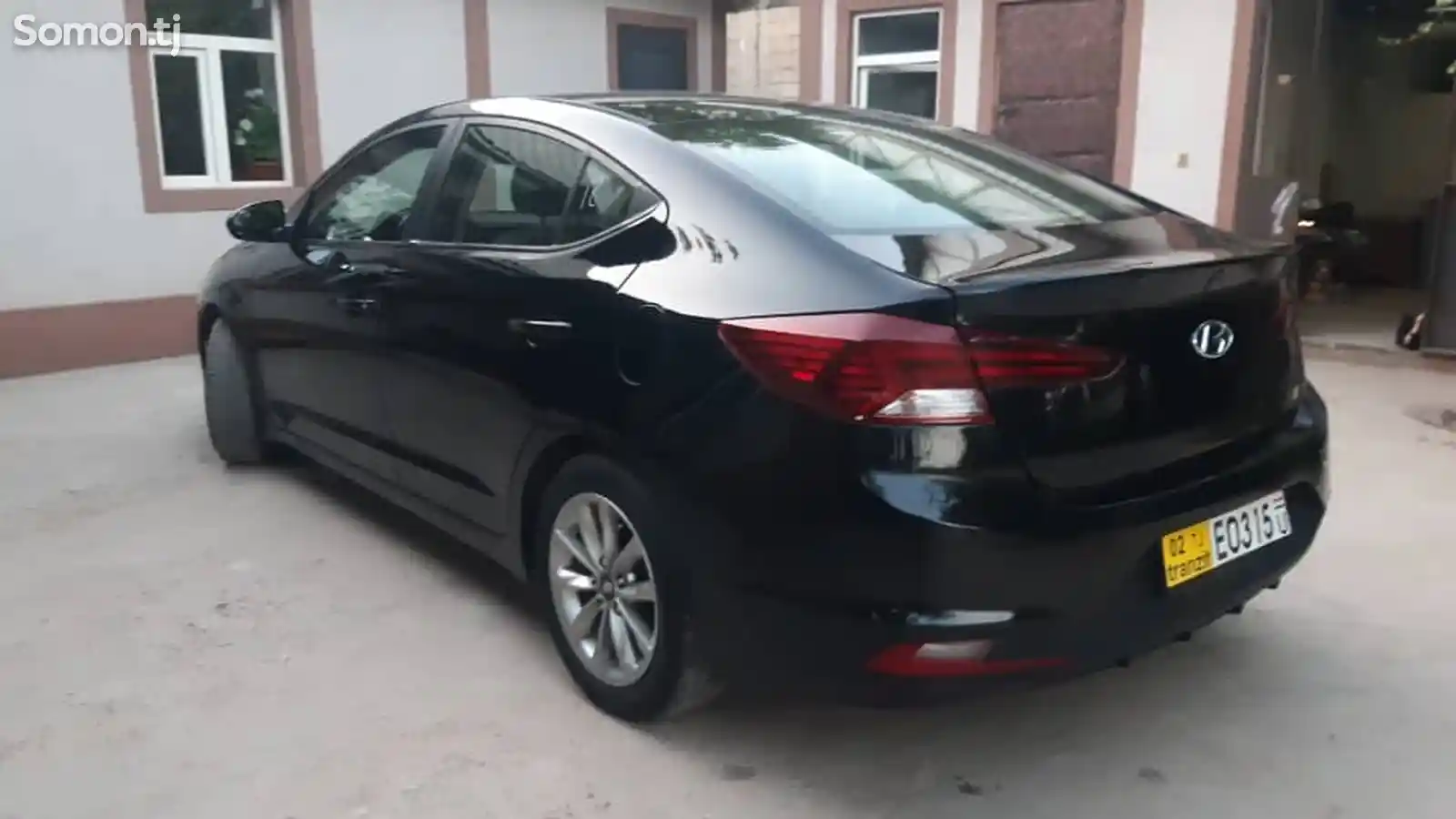 Hyundai Elantra, 2019-1