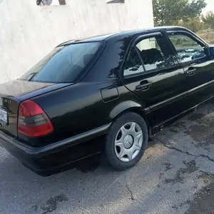 Mercedes-Benz C class, 1993