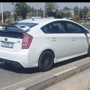 Toyota Prius, 2010