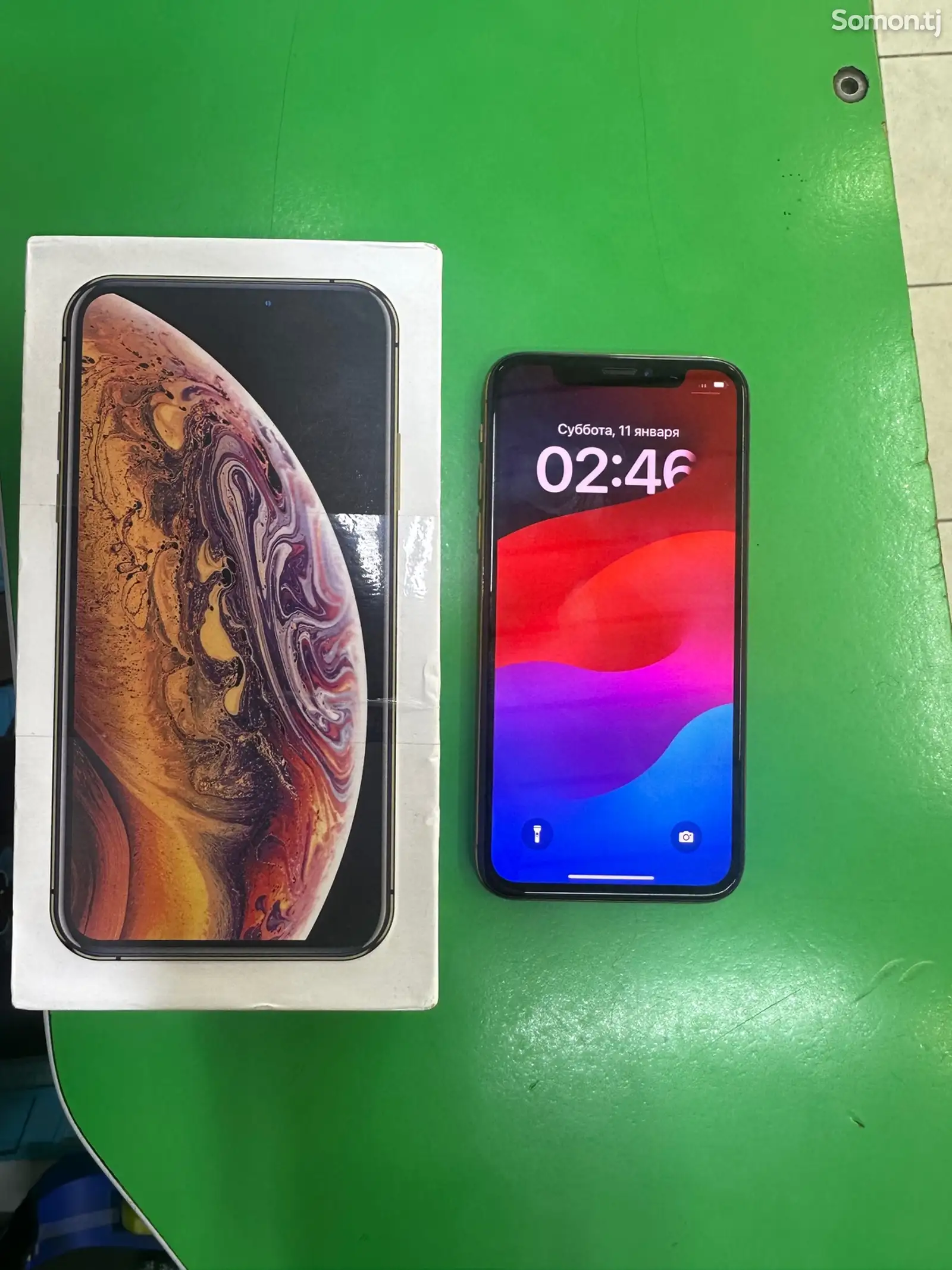 Apple iPhone Xs, 64 gb, Gold-1