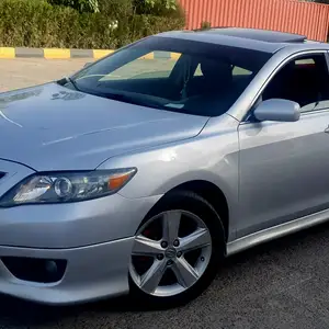 Toyota Camry, 2011