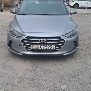 Hyundai Elantra, 2017