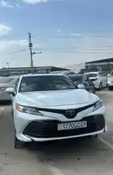 Toyota Camry, 2018-5