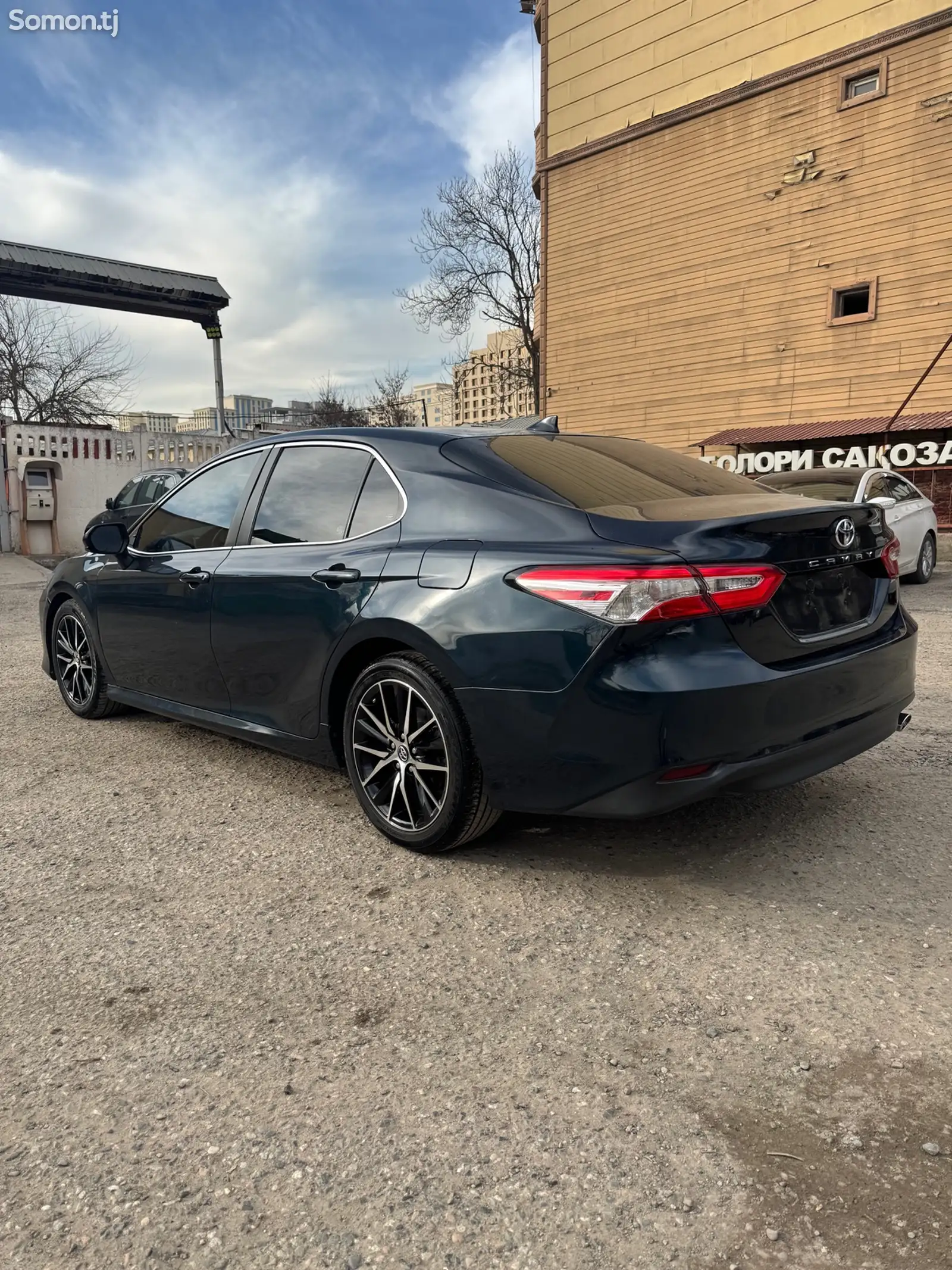 Toyota Camry, 2019-1