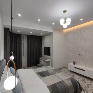 2-комн. квартира, 2 этаж, 70м², Универмаг