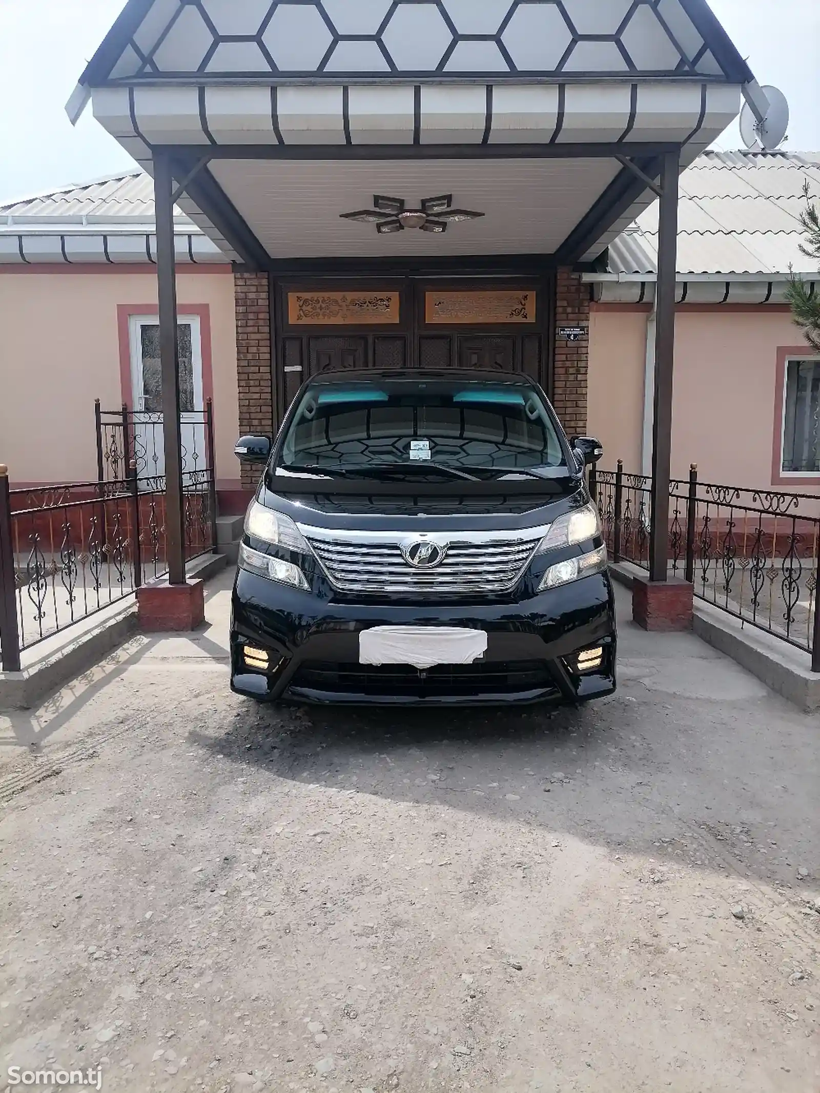 Toyota Vellfire, 2009-8