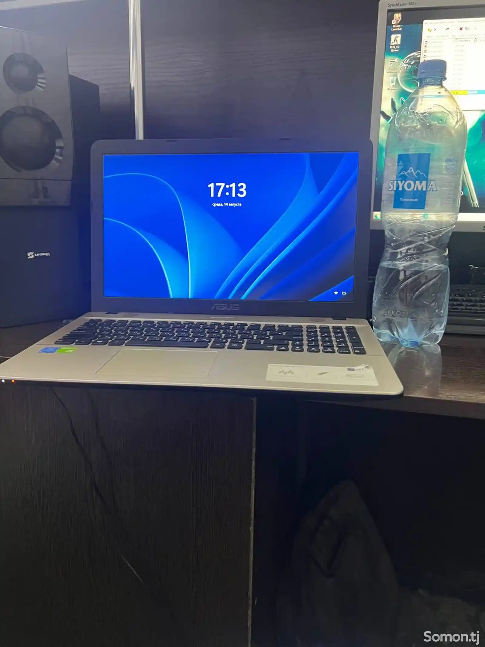 Ноутбук Asus vivobook max-4