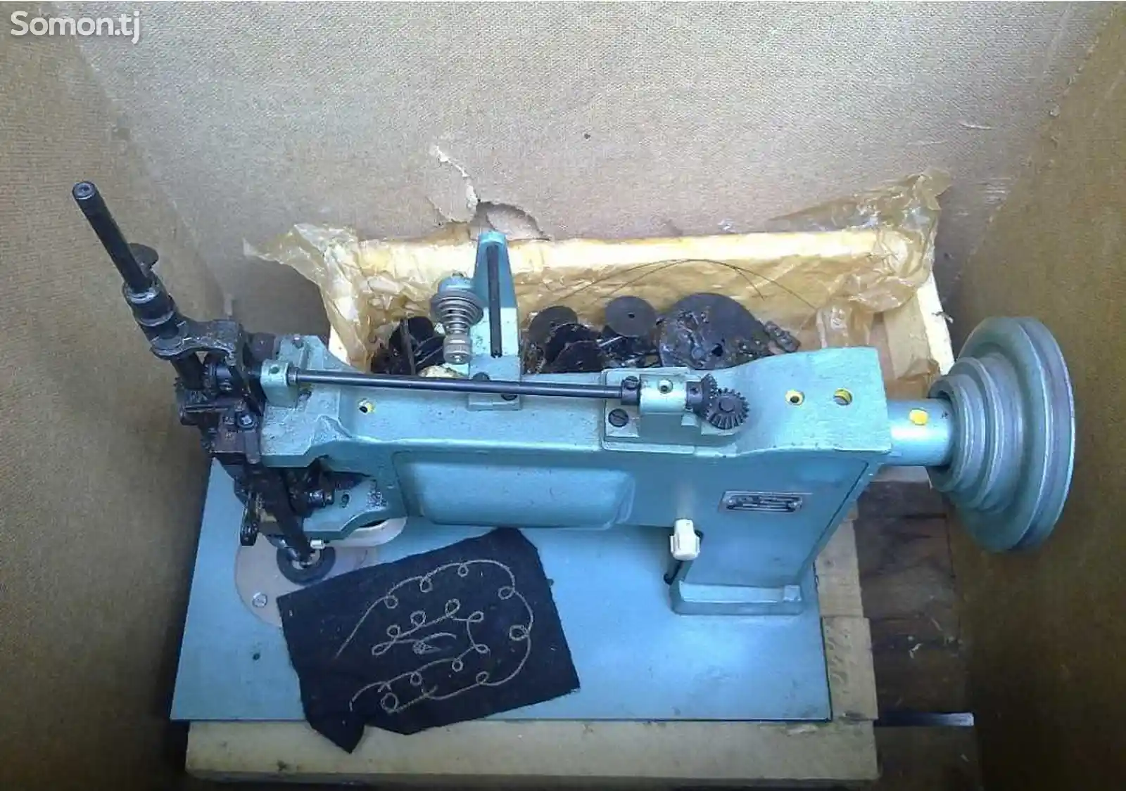 Швейная машина для вышивки СССР-1