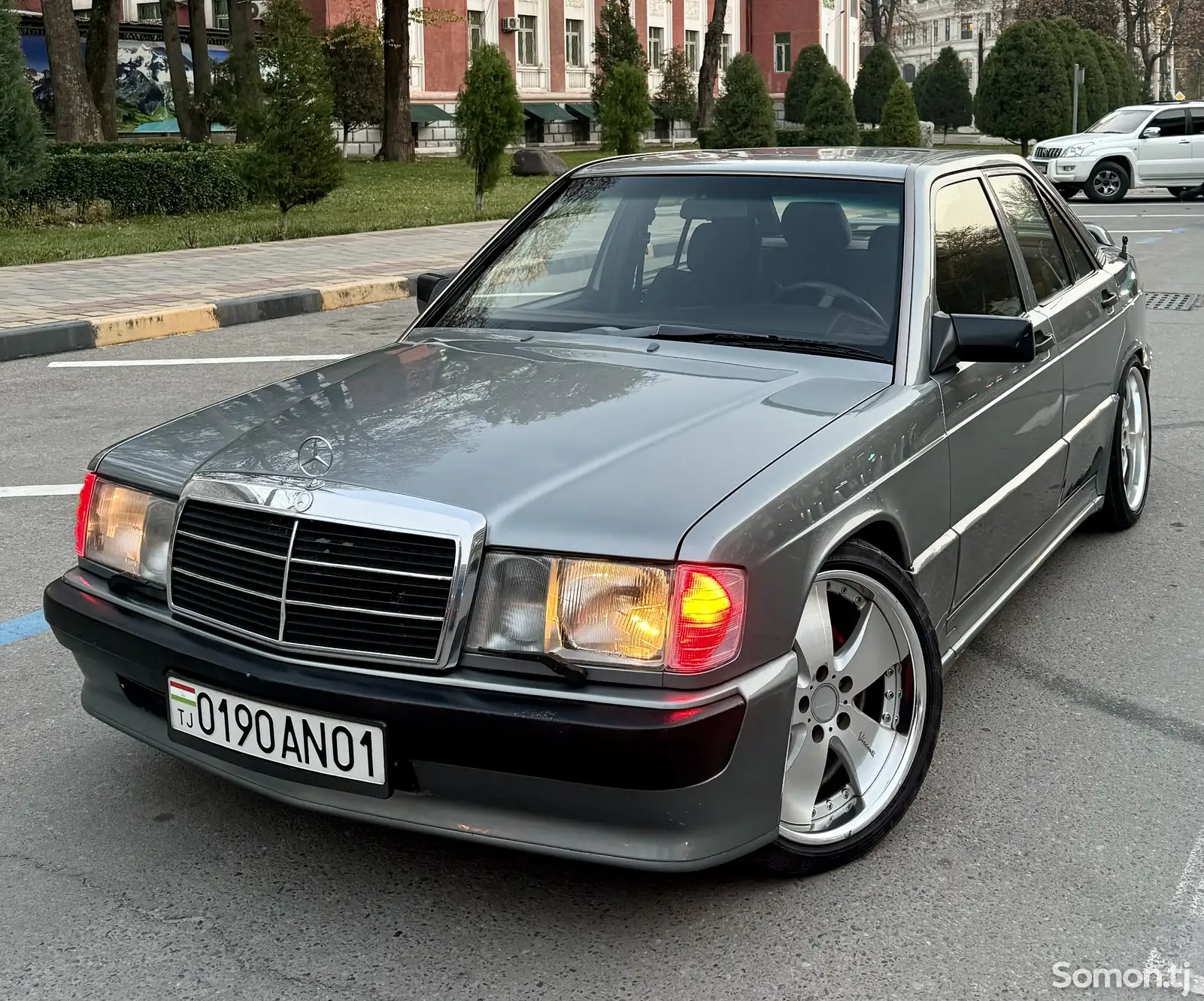 Mercedes-Benz W201, 1992-1