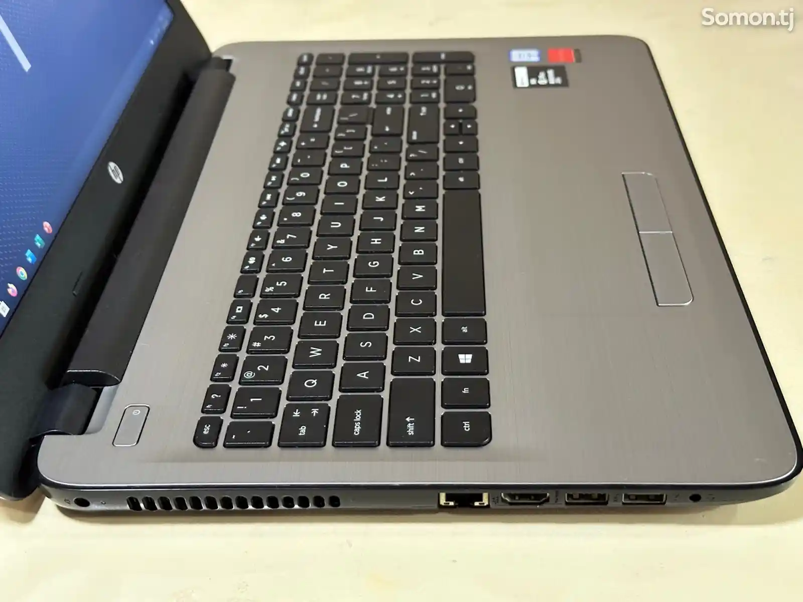 Ноутбук HP 15 i5-6gen-5
